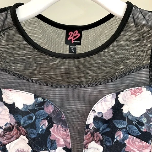 2B Bebe size XS Deep V Floral Crop Top - Picture 4 of 15